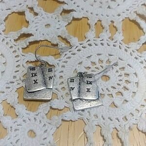 Silver pewter look earrings